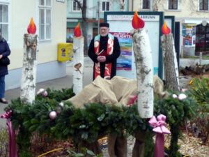 Adventkranzsegnung am Hauptplatz © Herwig Reidlinger